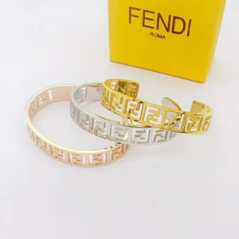 fendi bracelets s_12133ba1